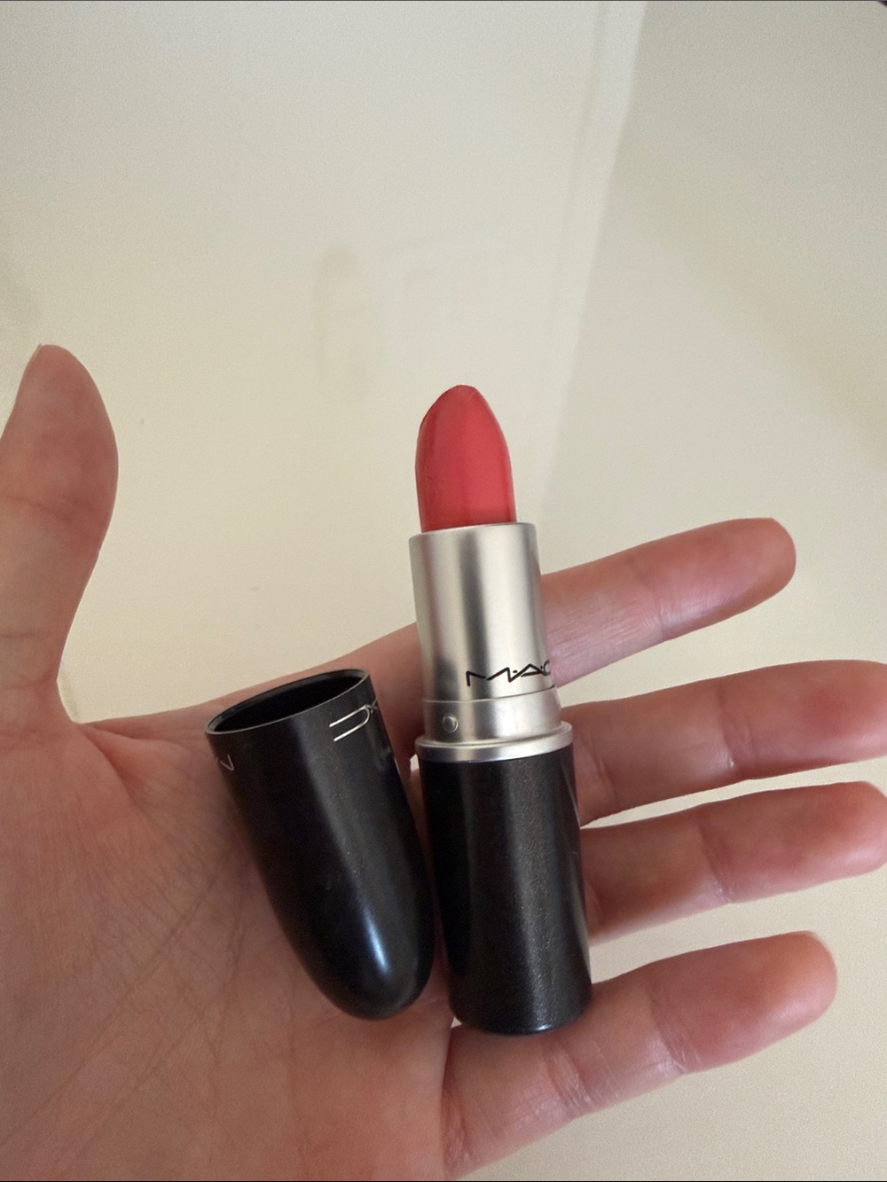 MAC Cosmetics Lipstick Creamsheen in Coral Bliss
